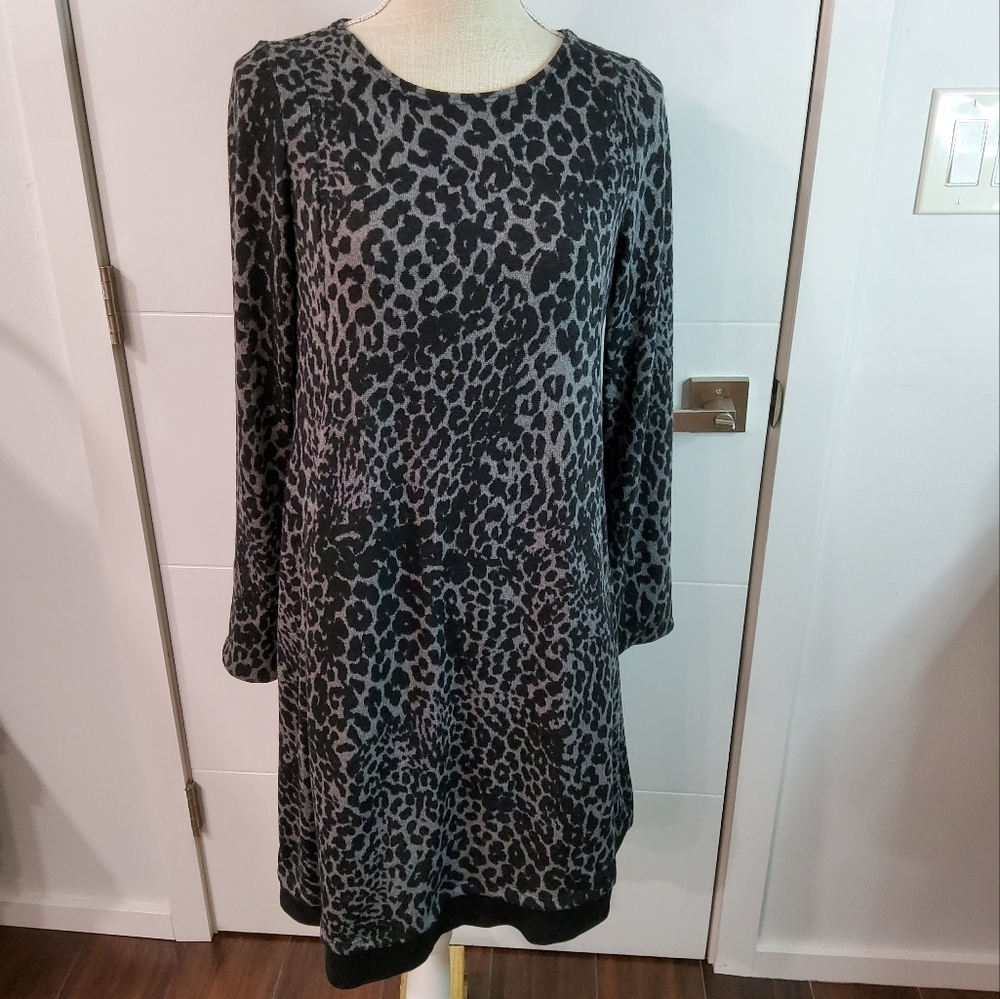 Lisa Bayne Animal Print Knit Dress Size S
